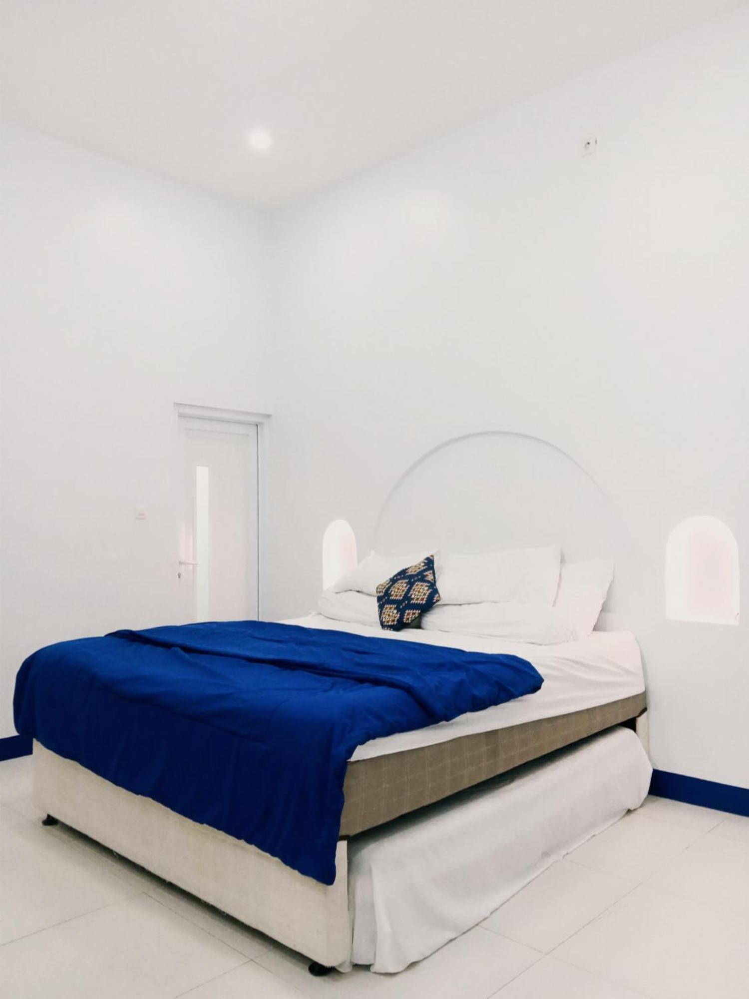 Villa Blue Door, Puncak Pondok Cipaseban Kültér fotó