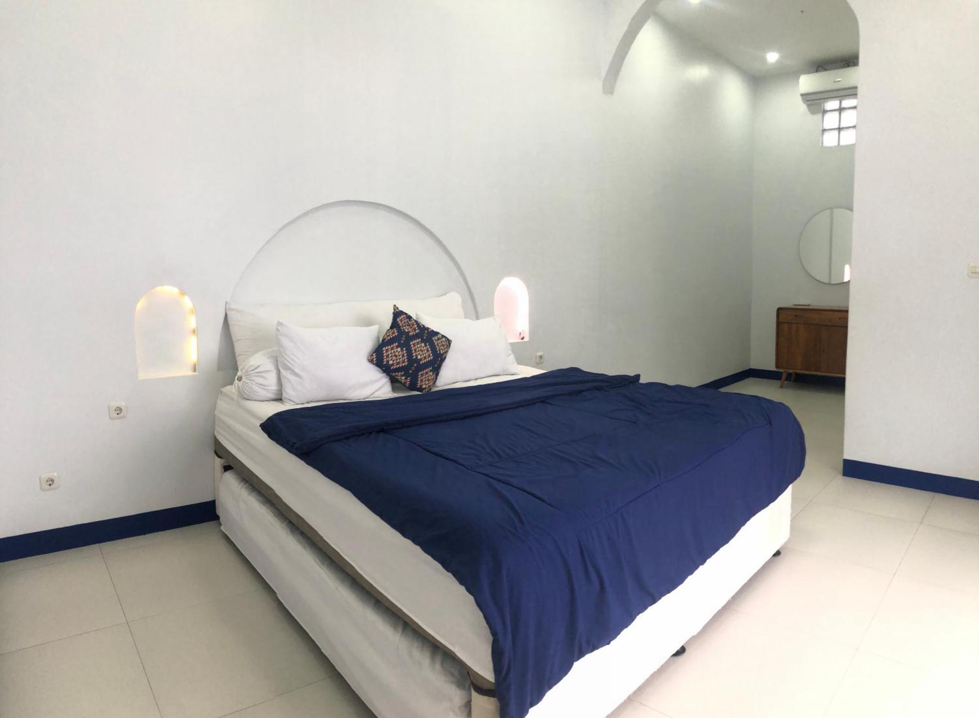 Villa Blue Door, Puncak Pondok Cipaseban Kültér fotó